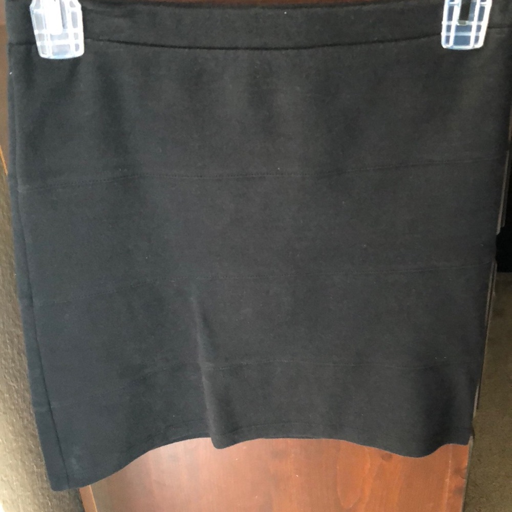 black pencil skirt